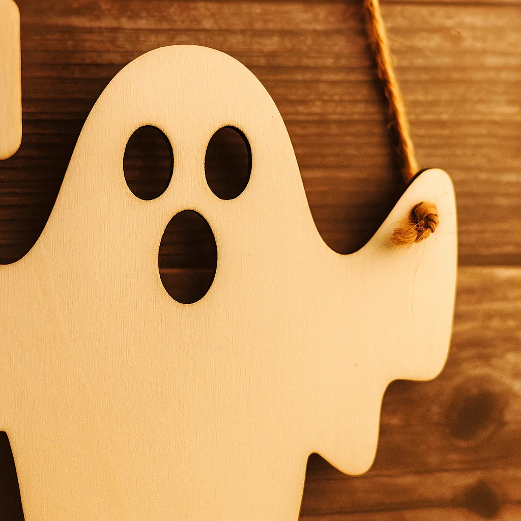 Wooden Halloween Ghost Door Hanger – Happy Halloween Sign, Cute Hanging Ghost Decoration for Front Door, Porch or Wall Decor